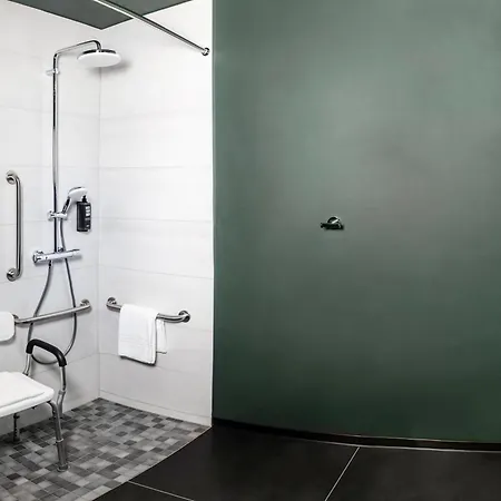 Ξενοδοχείο Ibis 3*