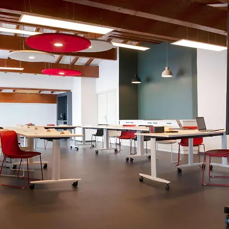 Ibis Hotel 3*
